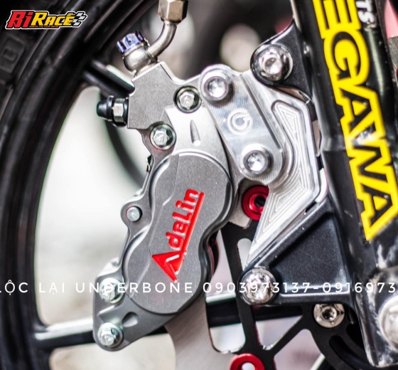 HEO ADELIN 4 piston- TRÁI