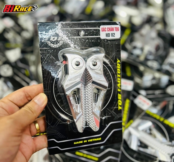 GÁC CHÂN CNC TQ6 V2 - HONDA- ĐEN, BẠC